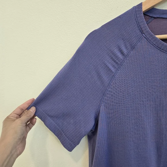 Lululemon Men's Metal Vent Tech Shirt Size medium - Picture 8 of 11